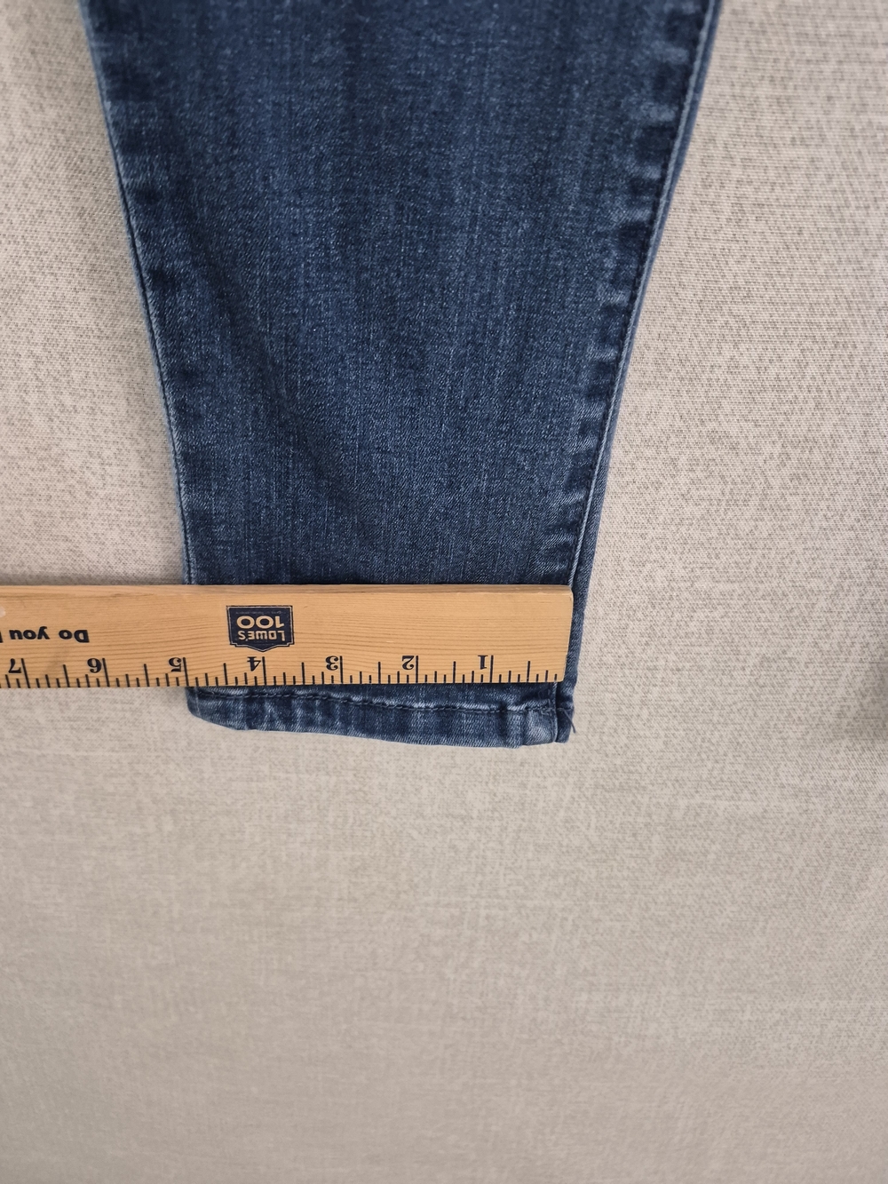 Democracy “Ab”solution jeans in a classic medium/light blue wash. SKU0267 - Picture 8 of 16
